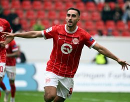Onur Ünlücifci