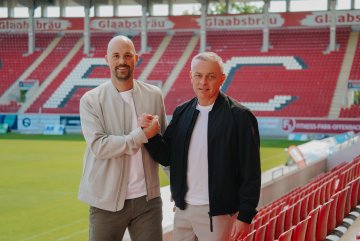 Florian Holzbrecher Florian Holzbrecher